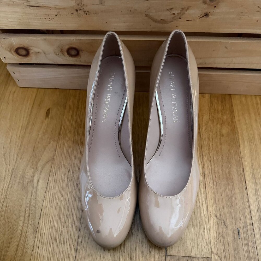 Stuart Weitzman Size 9M Nude Beige Patent Leather Round Toe Stiletto Heel Pumps - Picture 3 of 16